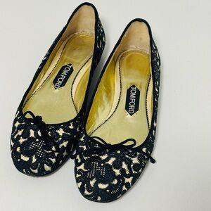 Tom Ford Black and Cream Lace Flats